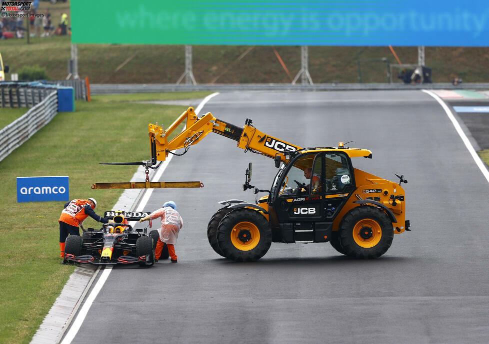 Sergio Perez (4): Schwaches Wochenende von ihm. Im Qualifying viel zu weit weg von Verstappen, dazu den finalen Versuch in Q3 verpasst. Für den Ausfall im Rennen kann er nichts, wohl aber für den (zu) großen Abstand zu seinem Teamkollegen bei Red Bull.