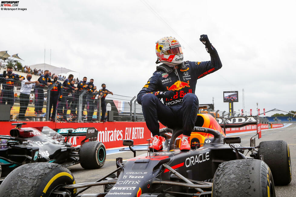 Max Verstappen (1): Poleposition, Sieg und schnellste Rennrunde, dazu die WM-Führung ausgebaut. Sehr viel mehr geht nicht für Verstappen. Einziger Kritikpunkt: sein Fehler nach dem Start in Kurve 1. Den hat er danach aber wieder wettgemacht mit einer starken Aufholjagd!