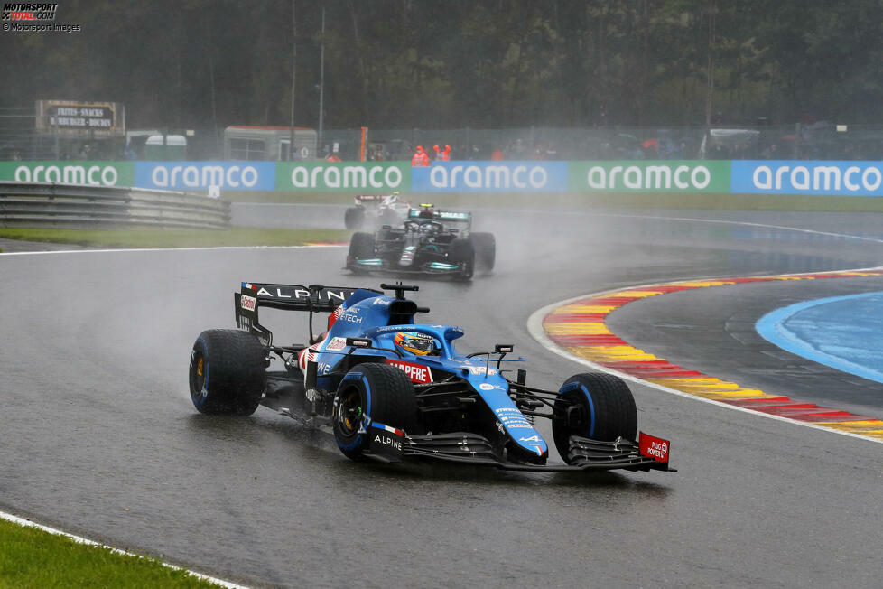Fernando Alonso (4): Hat im Qualifying beim Kampf mit Stroll seine Reifen verhunzt, dann keine gescheite Runde mehr hingekriegt und war langsamer als Teamkollege Ocon. Das kann er eigentlich besser.