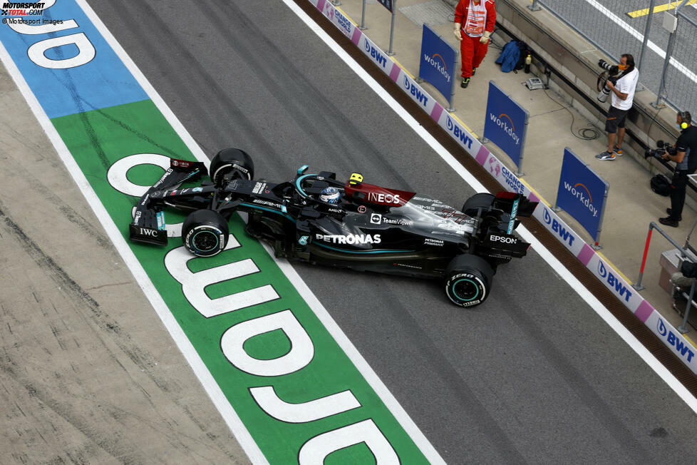 Valtteri Bottas (3): Der Speed war in Spielberg nicht schlecht. Der Finne schlug im Qualifying sogar Teamkollege Hamilton, hatte sich seine Ausgangsposition aber schon zuvor durch den unnötigen Dreher in der Boxengasse versaut. Dafür gibt es Abzug. Im Rennen dann solide auf das Podium gefahren.