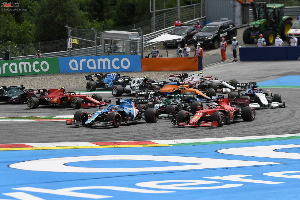 Charles Leclerc (3): Der offizielle Fahrer des Tages war bei uns weit weg davon. Zwar war alles ab der zweiten Runde sehr stark, doch die Berührung mit Pierre Gasly geht ganz allein auf seine Kappe. Den kaputten Frontflügel und die schlechte Ausgangslage hat er sich somit selbst zuzuschreiben.