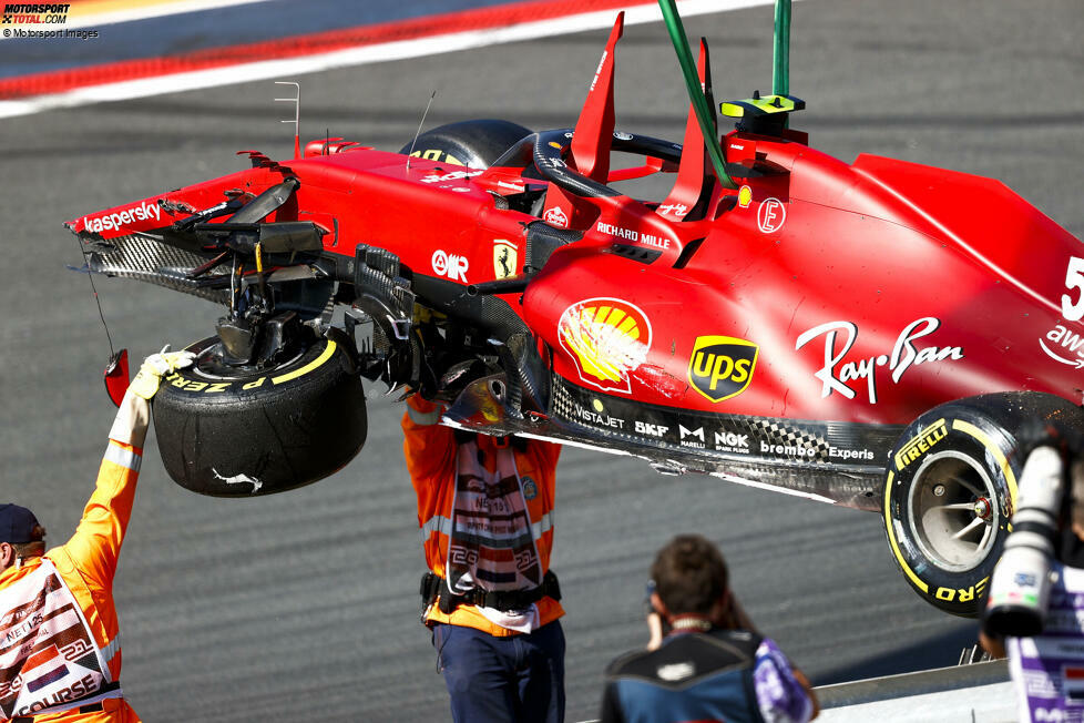 Carlos Sainz (4): Wir schwankten zwischen zwei Noten, er hat dann die schlechtere gekriegt. Grund dafür war der Unfall im dritten Training, mit dem er fast sein Qualifying ruiniert hätte. Abzug gab es auch für die Form im Rennen, die deutlich abfiel im Vergleich zu Leclerc. Das Alonso-Manöver am Ende für P6 ergab den Rest.