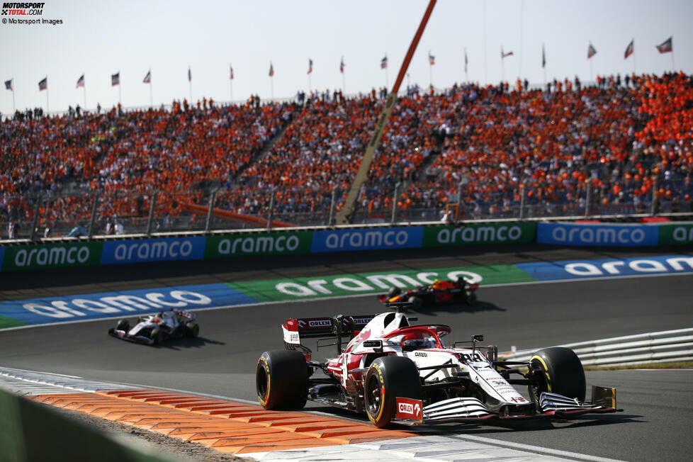 Robert Kubica (3): Für ein Spontan-Comeback war das richtig gut, finden wir! Hat im Qualifying immerhin beide Haas und im Rennen Haas und Williams hinter sich gelassen. Sehr viel besser hätte das Räikkönen nicht gemacht. Nach der Ausgangslage mit nur 60 Minuten Training vorab aller Ehren wert!