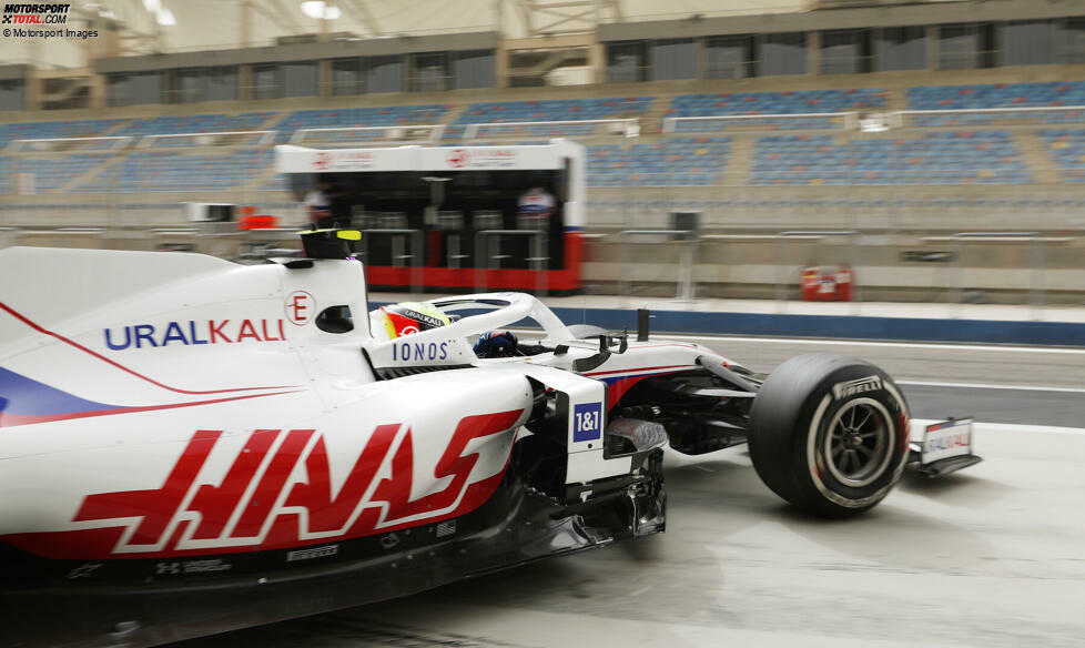 Die ersten Meter von Mick Schumacher in seinem Formel-1-Auto für die Saison 2021: Hier sind die schönsten Bilder des Deutschen im Haas-Ferrari VF-21 beim Wintertest in Bahrain!