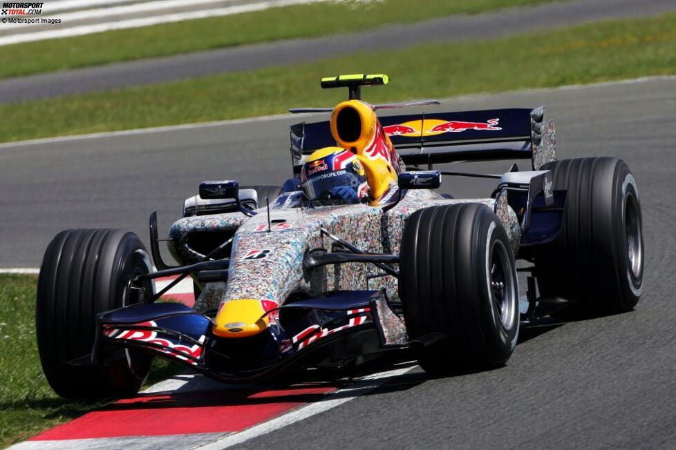 Red Bull ist insbesondere in den ersten Jahren immer wieder für ausgefallene Lackierungen bekannt. In Silverstone 2007 können tausende Fans ihr Foto auf dem Auto bewundern, wenn sie zuvor Geld für das Projekt 