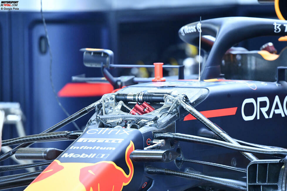 Red Bull RB16B: Federung