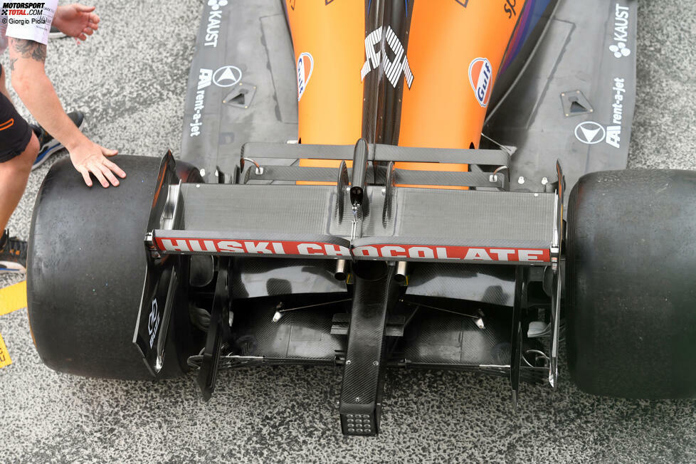 McLaren MCL35M: Heckflügel