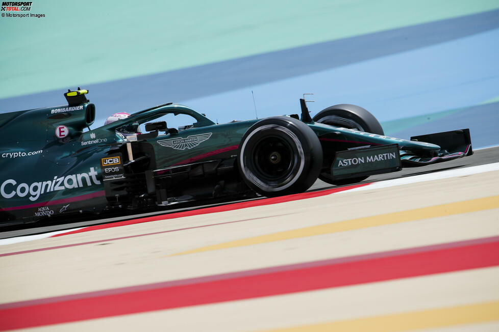 Sebastian Vettel im Aston Martin AMR21