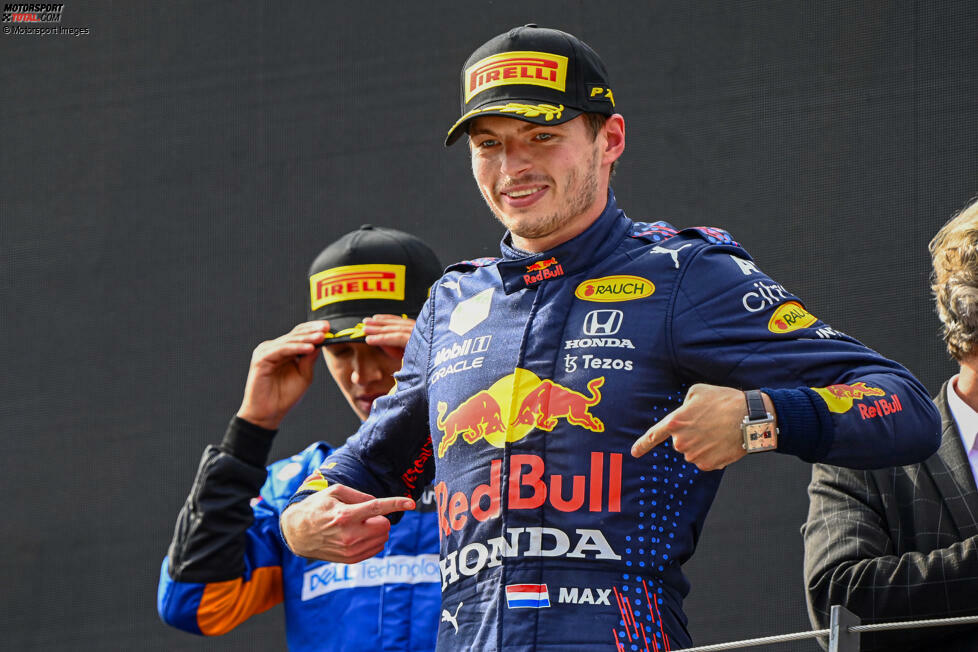 Spielberg 1: Auf der Red-Bull-Hausstrecke ist es wiederum Verstappen, der den Sieg erzielt. Nach Hamilton gewinnt auch er zwei Rennen in Folge in der Saison 2021. Aber: Hamilton lässt Verstappen mit P2 nicht weit davonziehen, holt zudem den Bonuspunkt für die schnellste Runde. Neuer Zwischenstand: 138:156 Punkte.