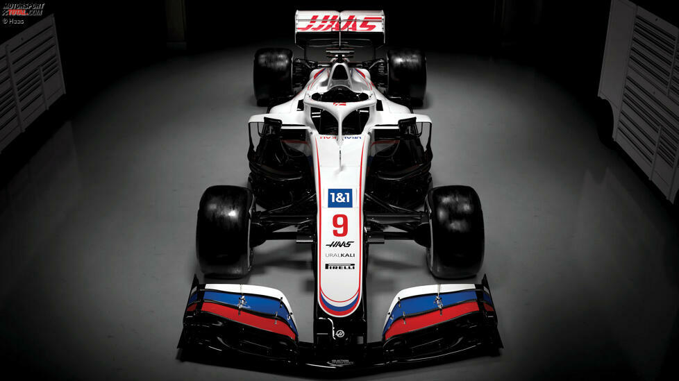 US-Team Haas hat sein Farbdesign für die Formel-1-Saison 2021 vorgestellt. Das Auto von Mick Schumacher und Nikita Masepin läuft im Russland-Look auf, passend zum neuen Titelsponsor Uralkali! Hier die weiteren Bilder ...