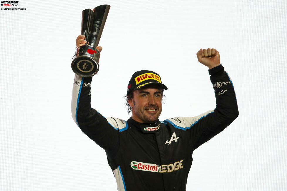 Fernando Alonso (1): Peilte beim Start von P3 aus die Führung an, war danach aber 