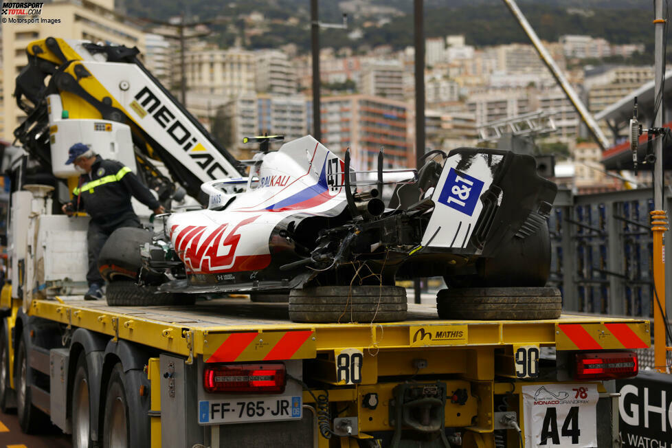 Mick Schumacher (5): Die einzige Aufgabe an diesem Wochenende war es, nicht in der Mauer zu landen. Das passierte ihm trotzdem zweimal, ein Abflug kostete dabei das Qualifying. Die Pace im Rennen war okay, doch durch seinen Abflug im dritten Training waren da bereits alle Chancen auf ein gutes Ergebnis ruiniert.