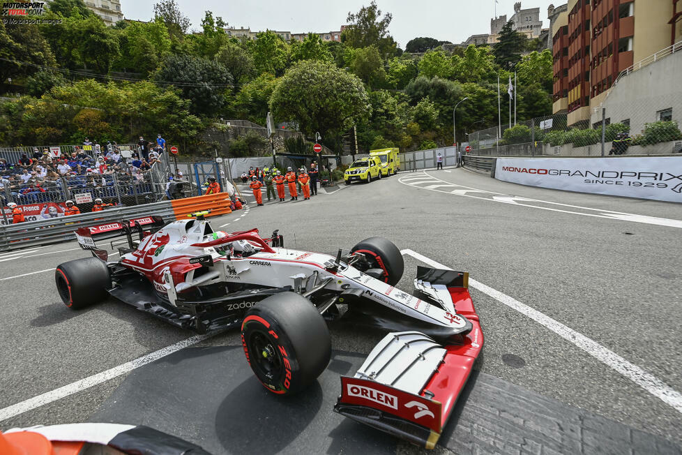 Antonio Giovinazzi (2): Die ersten Punkte des Jahres für Alfa Romeo geholt und bereits am Samstag den Sprung in Q3 geschafft. Dazu den Teamkollegen am ganzen Wochenende im Griff gehabt. Ein Redakteur hätte da sogar zur 1 gegriffen. Der Mehrheit fehlte dafür aber am Ende das gewisse Extra.