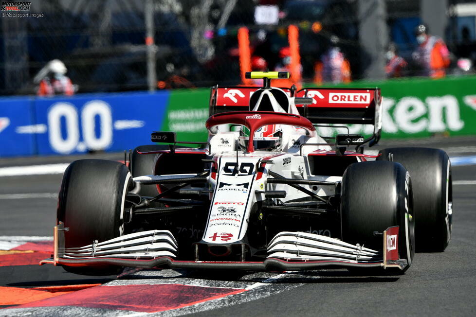 Antonio Giovinazzi (3): Auch hier gehen die Meinungen in der Redaktion etwas auseinander, denn unterm Strich hat er wohl nur deshalb nicht gepunktet, weil das Team seine Strategie total verhauen hat. Weil er aber im Qualifying gut drei Zehntel langsamer als der Teamkollege war, war die Mehrheit am Ende gegen eine 2.