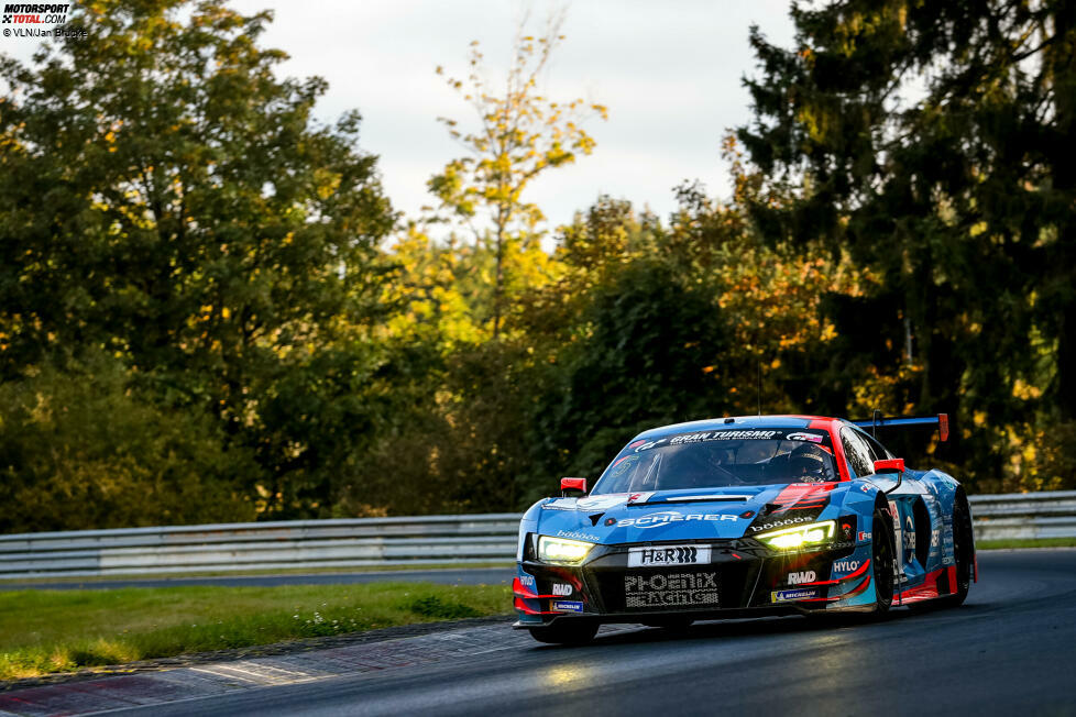 Und auch in der NLS (ehemals VLN) fährt Phoenix immer wieder Gesamtsiege ein. Den letzten, und damit auch den letzten Rennsieg des Teams, gibt es beim Saisonfinale 2021. Frank Stippler und Vincent Kolb siegen beim 45. DMV Münsterlandpokal.