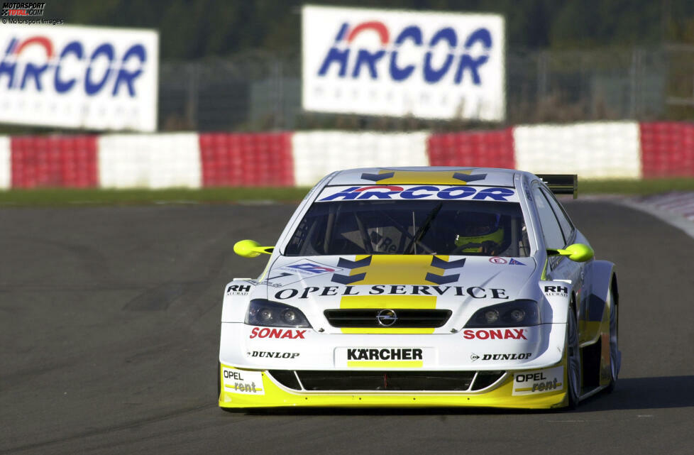 Nachdem Phoenix noch im Gründungsjahr das Tourenwagen-Rennen in Macau für sich entschieden hat, geht es 2000 mit Opel in die DTM. Mit den Fahrern Manuel Reuter und Michael Bartels ist man durchaus erfolgreich unterwegs. Reuter wird im ersten Jahr Vizemeister.