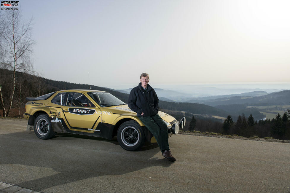 Walter Röhrl und der Porsche 924 Carrera GTS Rallye im Bayerischen Wald
