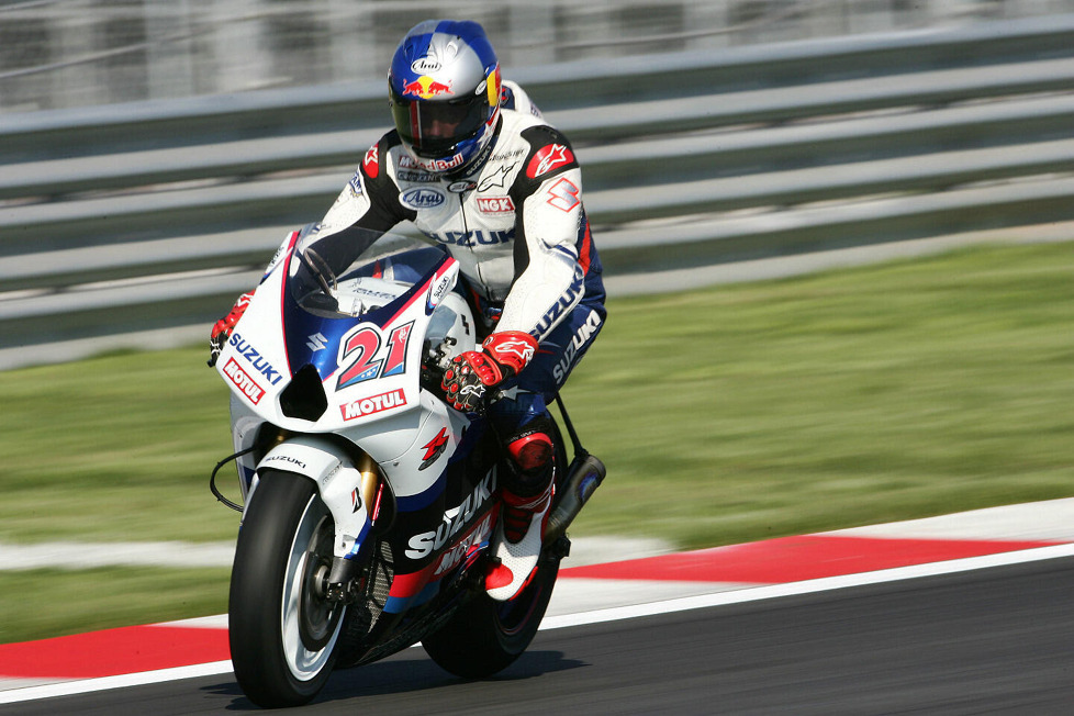 Seit Beginn der MotoGP-Ära (2002) griffen 23 Piloten für Suzuki in den Lenker. Rennen gewonnen haben in dieser Zeit vier, Weltmeister wurde einer, dann der Rückzug