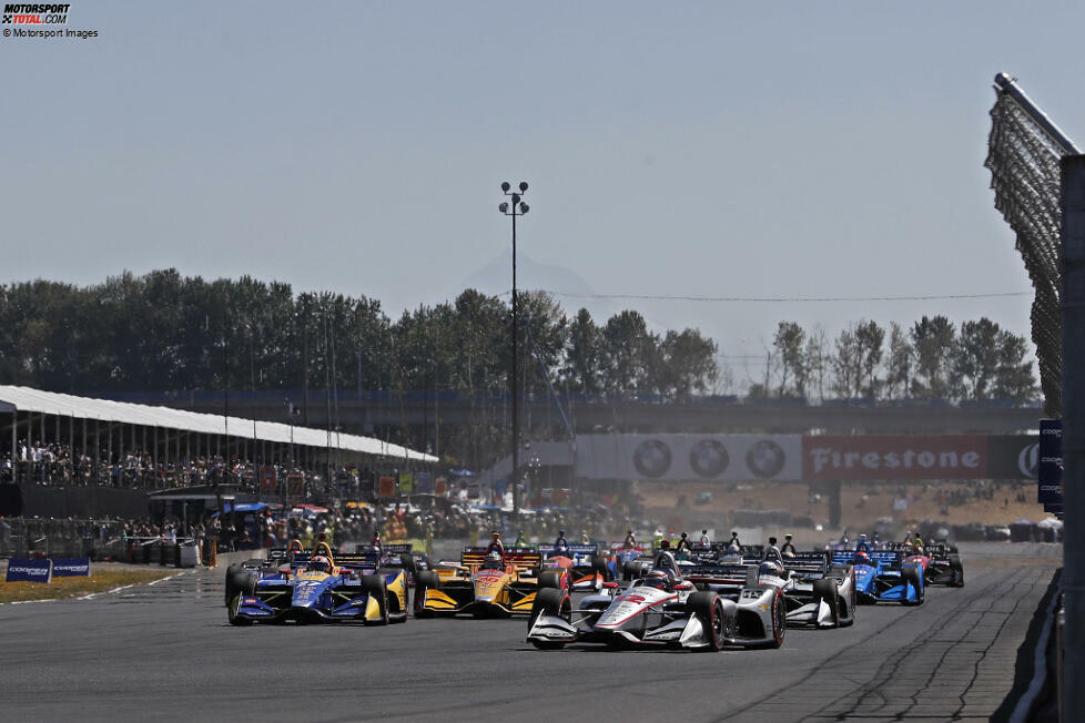 Portland 2018: Als die IndyCar-Serie erstmals seit 2007 in Portland fährt, startet Power von Pole. Zwar gibt es elf Führungsrunden, aber auch ein Getriebeproblem. Während der Penske-Pilot die Gänge sortiert, verliert er nicht nur P1, sondern zahlreiche weitere Positionen. Aufgrund des Rückstands polt man Power von Drei- auf ...