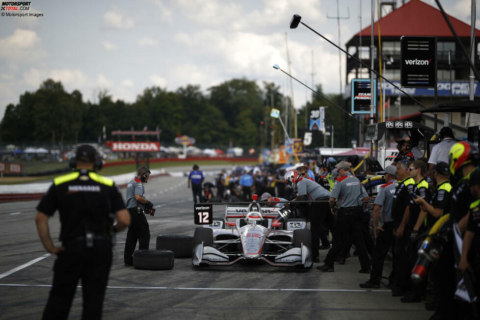 ... auf drei Stopps setzt, fällt er zurück und kommt nicht voran. Am Ende ist er Vierter hinter drei Piloten, die mit zwei Stopps auskommen. Immerhin: Bei den letzten vier Rennen gelingen Power doch noch zwei Siege (Pocono und Portland). Als Fünfter schließt er die Saison aber hinter den Erwartungen ab. Meister: Teamkollege Josef Newgarden.