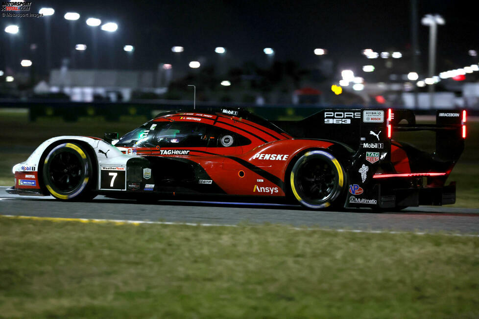 2025: Nick Tandy, Felipe Nasr, Laurens Vanthoor (Porsche Penske Motorsport - Porsche 963) - 781 Runden