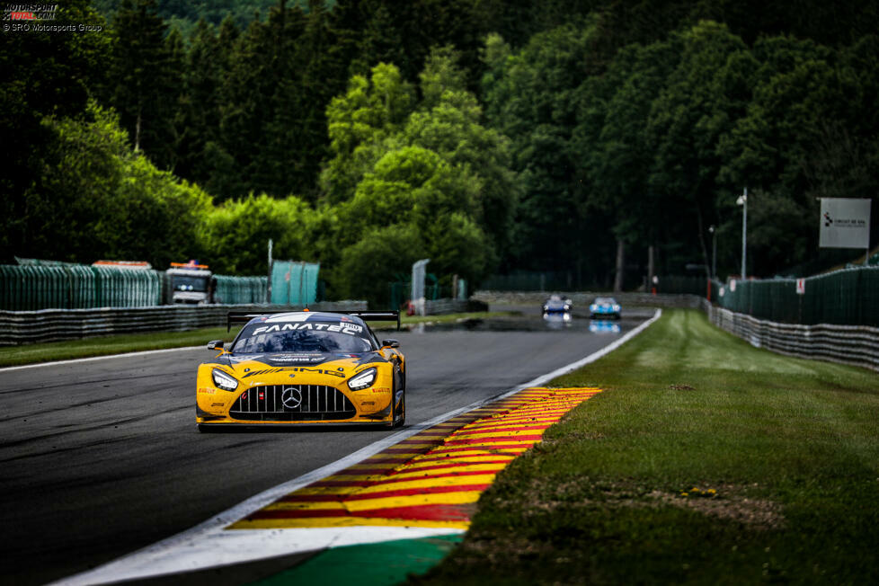 Platz 9 im Qualifying: Raffaele Marciello/Daniel Juncadella/Jules Gounon, Akkodis-Mercedes #88