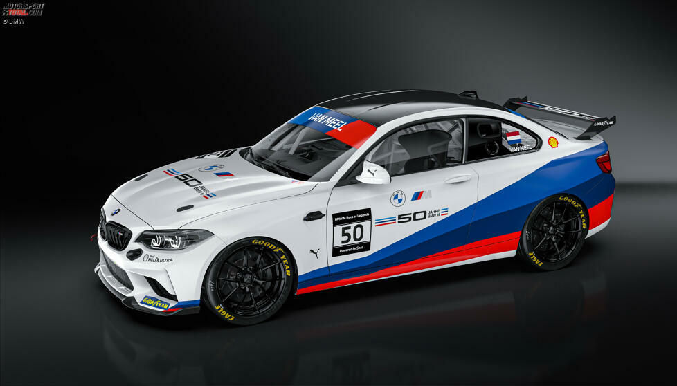 Zwölf Fahrer treten angesichts des 50. Firmenjubiläums der BMW M GmbH auf identischen BMW M2 CS Racing beim BMW M Race of Legends auf dem Nürburgring im Rahmen des 24-Stunden-Rennens an. Mindestalter: 50 Jahre