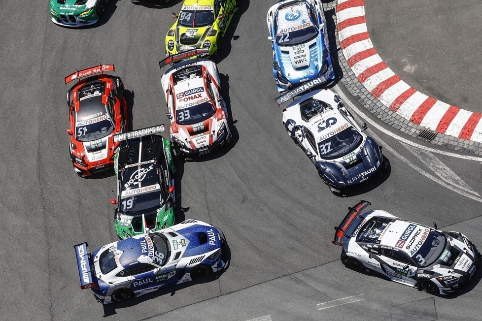 Beim DTM-Samstagsrennen auf dem Norisring kamen 2022 nur elf von 27 Boliden ins Ziel. Die spektakulärsten Szenen des verrückten Rennens.