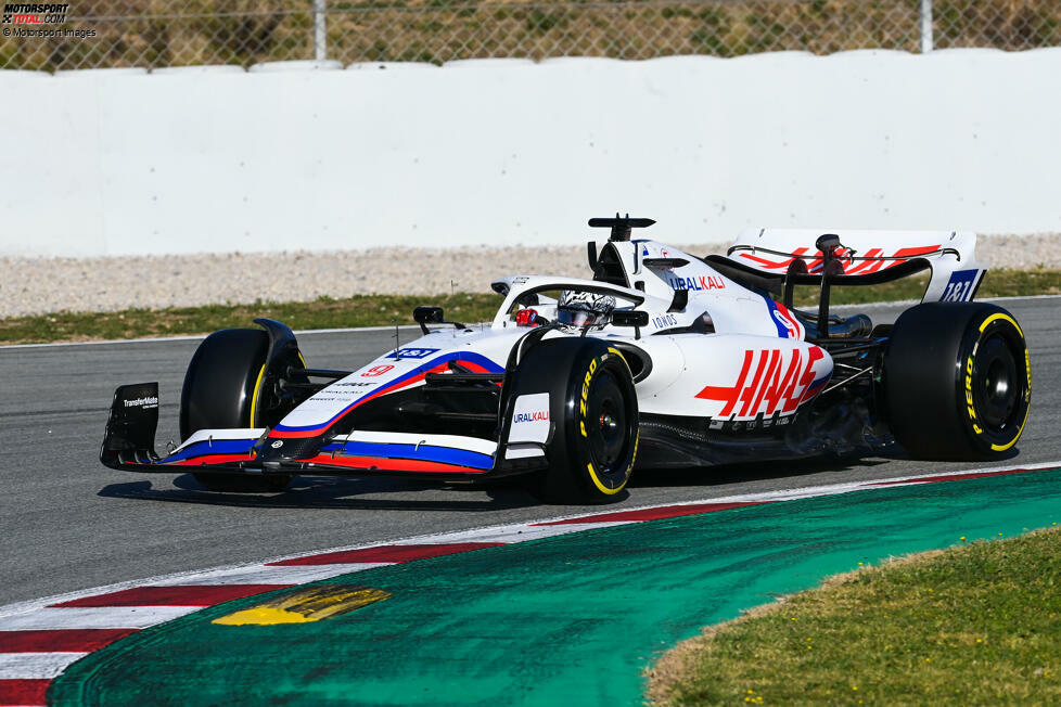 Haas VF-22