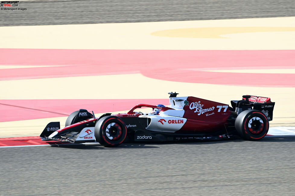 Die größte Überraschung im Qualifying ist Valtteri Bottas im Alfa Romeo C42: Er holt P6 und startet damit neben seinem Ex-Mercedes-Teamkollegen Lewis Hamilton aus Reihe drei!