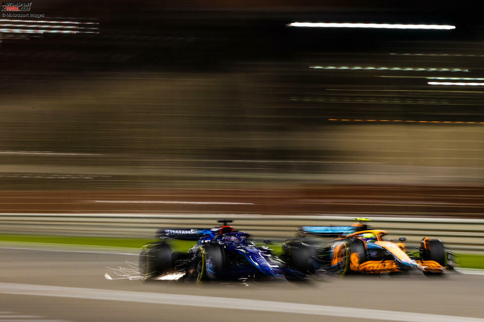... verläuft das Wochenende indes für McLaren: Ohne Aussicht auf Punkte gondeln Norris und Ricciardo im Hinterfeld herum, balgen sich mit Williams und Co. um die Positionen. Am Ende: P14 und P15 unter 17 Autos im Ziel, wobei ...