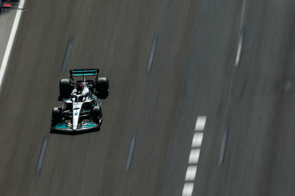 ... im Rennen an Mercedes-Fahrer George Russell, der damit seine Top-5-Serie weiter am Leben hält und P4 in der Fahrer-WM festigt. Hinter ihm ...