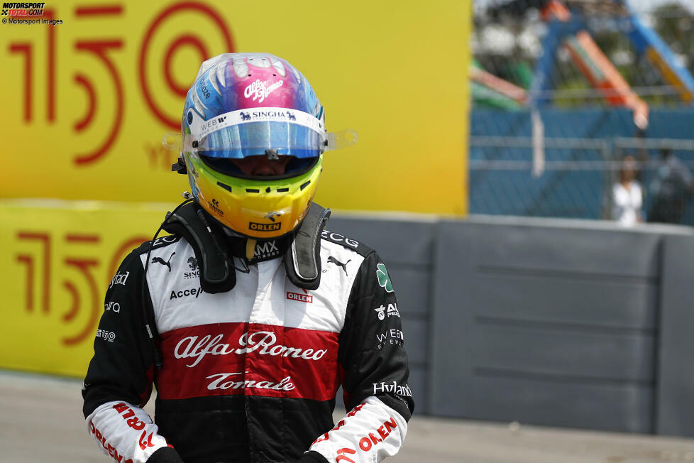 Valtteri Bottas hat sogar gleich drei verschiedene Helme mit nach Miami gebracht! Den ersten davon fuhr er in FT1.