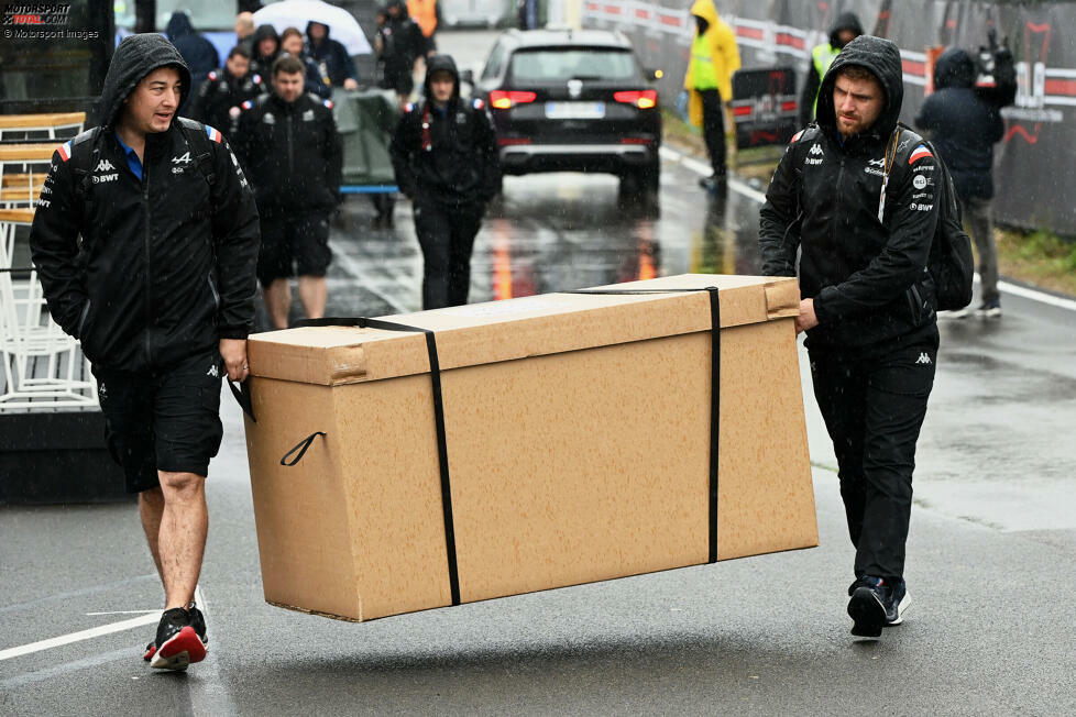 ... warten vor allem andere Teams mit Updates auf: Alpine hat diverse Neuteile dabei an der Strecke (Foto), auch McLaren setzt Weiterentwicklungen ein, genau wie Mercedes - zum Beispiel. Neuigkeiten auch ...