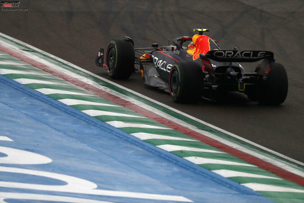 ... sind auch die Longruns von Sergio Perez und dem Red Bull RB18 auf Soft-Reifen. Nur er bleibt damit konstant im 1:19er-Bereich und wirkt damit gut aufgestellt für das Sprintrennen am Samstagabend. Probleme dagegen ...
