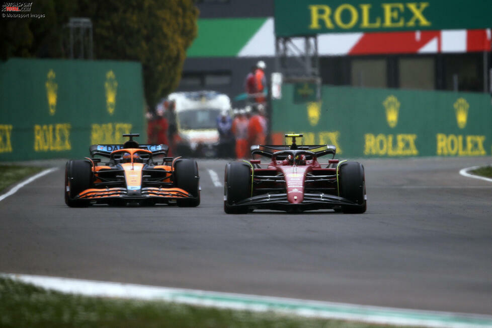 ... legt Carlos Sainz im zweiten Ferrari hin: von P10 auf P4. Er ist damit wieder ein Kandidat auf den Sieg im Grand Prix am Sonntag ab 15 Uhr.