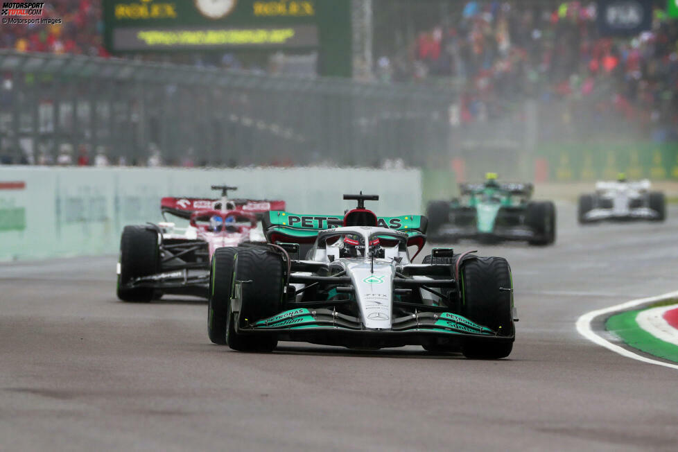 ... verläuft das Rennen derweil für George Russell im Mercedes, der mit P4 ordentlich punktet und zum dritten Mal in vier Grands Prix besser abschneidet als ...