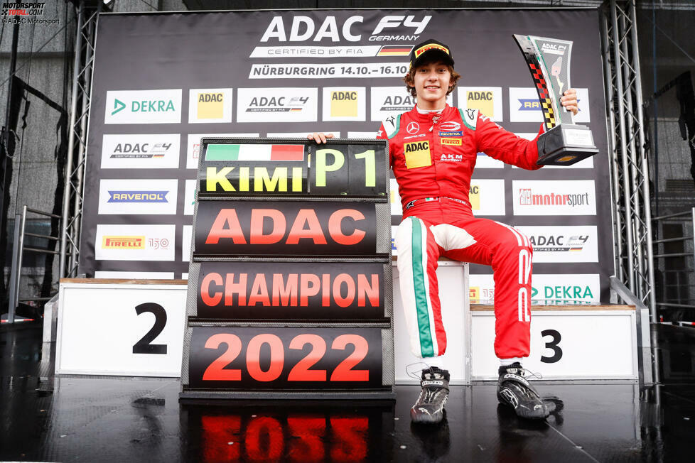 Hoch gehandelt wird auch der Italiener Andrea Kimi Antonelli, der 2022 die Deutsche und Italienische Formel 4 gewann und in die Formula Regional aufsteigen wird. Außerdem bei Mercedes: Paul Aron (Dritter der Formula Regional Europe) sowie Alex Powell, Yuanpu Cui und Luna Fluxa (alle Kartsport).