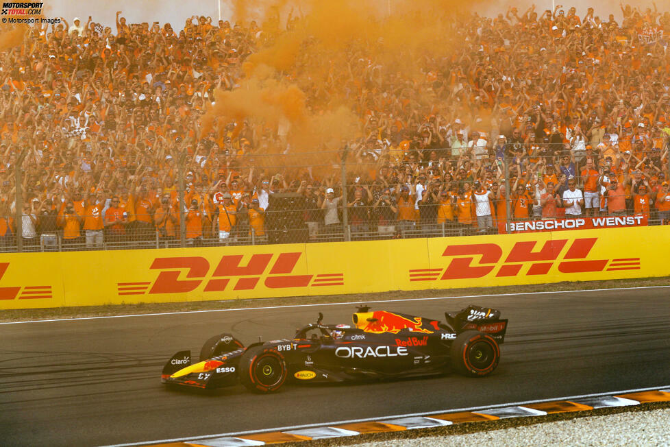 14. Zandvoort, Niederlande (27. August 2023) - Nach einer vierwöchigen Pause kommt der Formel-1-Tross zum Heimspiel von Weltmeister Max Verstappen, der beide Rennen seit dem Comeback gewinnen konnte. Highlight der umgebauten Strecke sind die beiden Steilkurven, die einzigartig im Kalender sind.