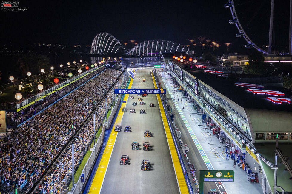 16. Singapur, Singapur (17. September 2023) - Was 2008 einzigartig in der Formel 1 war, ist 2023 eigentlich schon nichts Besonderes mehr. Das Alleinstellungsmerkmal Nachtrennen hat Singapur schon lange nicht mehr, trotzdem bleibt der Stadtkurs immer das Original - und ist vor allem aufgrund der heißen und feuchten Bedingungen gefürchtet.