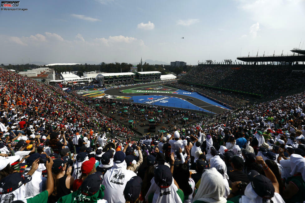 20. Mexiko-Stadt, Mexiko (29. Oktober 2023) - Wer an den Mexiko-GP denkt, der denkt zuerst an das Foro Sol, das einzigartige Stadionatmosphäre versprüht. Mit einer Höhe von über 2.200 Metern herrscht zudem extrem dünne Luft, die Motoren und die Aerodynamik der Autos stark beeinflusst.