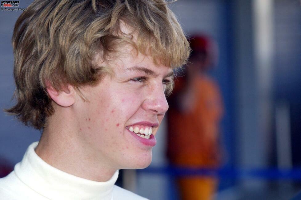 Gerade mal 18 Jahre alt ist Sebastian Vettel, als er im September 2005 seinen ersten Formel-1-Test absolviert - nur wenige Tage nach der bestandenen Führerschein-Prüfung. Für den jungen Deutschen ist ...