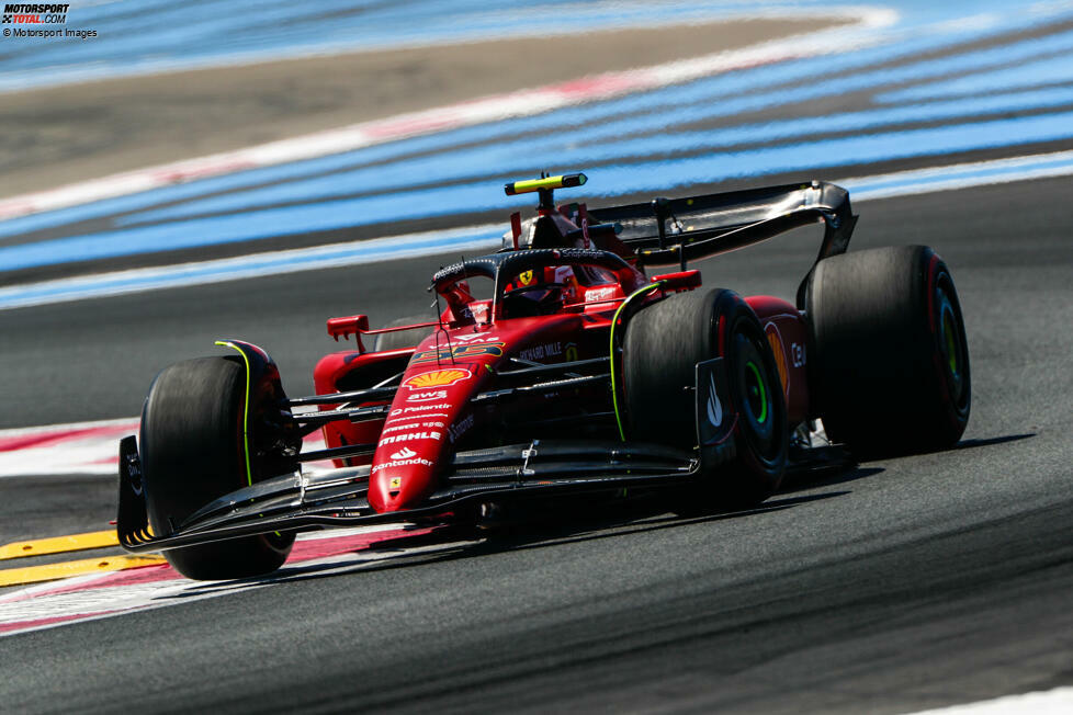 ... im zweiten Freien Training, das Carlos Sainz im Ferrari für sich entscheidet, dieses Mal in 1:32.527 Minuten. Dieses Mal aber belegt Leclerc P2 und Verstappen folgt dahinter, aber schon mit 0,5 Sekunden Rückstand. Im Longrun ...