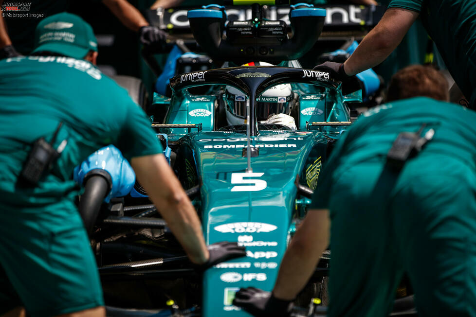 ... Sebastian Vettel im Aston Martin: An seinem Auto wird im Training gearbeitet, er steht lange an der Box, steigt am Ende vorzeitig aus. Ergebnis: Letzter. Auch bei Mick Schumacher läuft es nicht ganz rund im Haas, er belegt P19. Im Qualifying ...