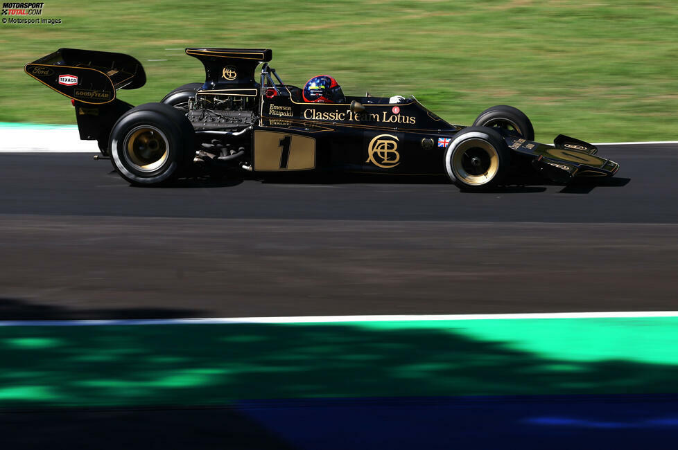 Das Farbdesign dieser Lotus-Ära, das Schwarz mit dem Gold von Tabaksponsor John Player Special, wird von Fans regelmäßig als 