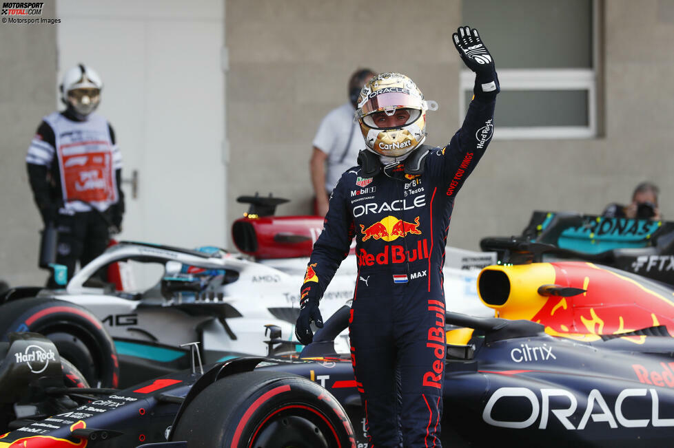 Max Verstappen gewinnt den Mexiko-Grand-Prix 2022 im Red Bull und stellt mit 14 Saisonsiegen einen Formel-1-Rekord auf. Bisheriger Rekordhalter war Michael Schumacher mit 13 Saisonsiegen, erzielt im Jahr 2004. Die einzige Gefahr für Verstappen ...