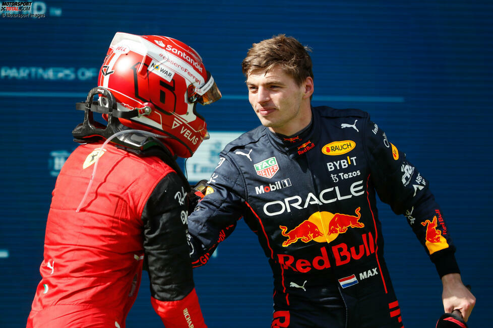Charles Leclerc gewinnt im Ferrari F1-75 das elfte Saisonrennen der Formel 1 auf dem Red-Bull-Ring in Spielberg, und zwar hauchdünn vor Max Verstappen im Red Bull RB18. Am Ende entscheiden 1,5 Sekunden. P3 geht an ...