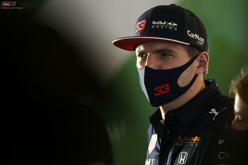 Max Verstappen (Red Bull): 7 Punkte - Kollision mit Lewis Hamilton in Monza (2), Missachten von doppelten gelben Flaggen in Doha (2), Vorteil neben der Strecke in Dschidda (1) und Kollision mit Lewis Hamilton in Dschidda (2)