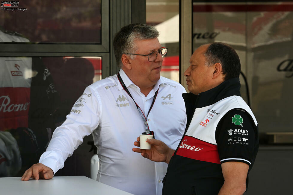 Teamchef in der Formel 1, aber nicht nur bei einem Rennstall: Wir stellen in dieser Fotostrecke Personen vor, die für mehrere Teams am Kommandostand saßen!