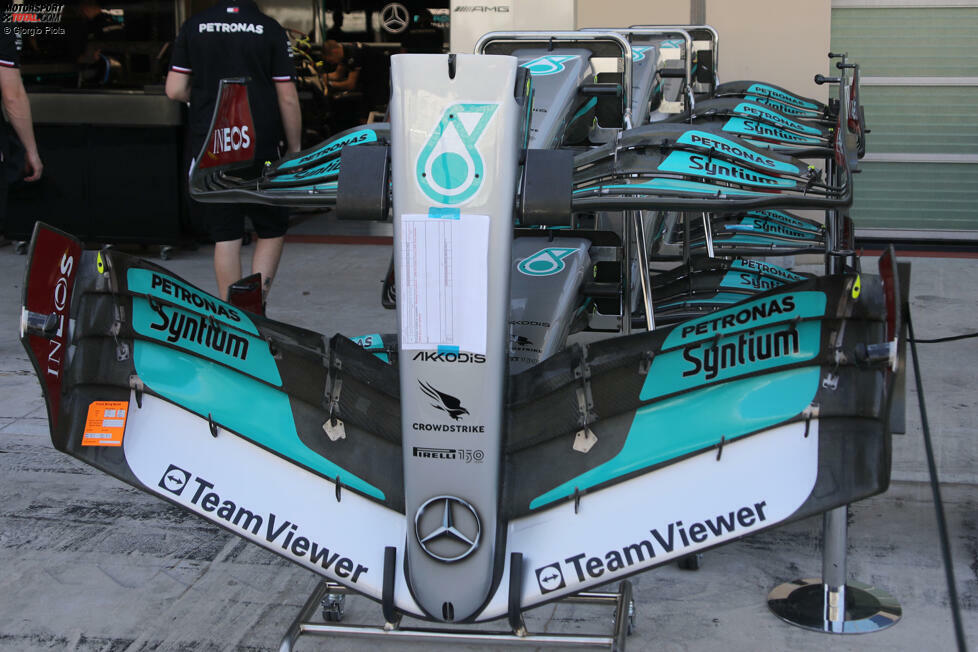 Mercedes W13: Frontflügel